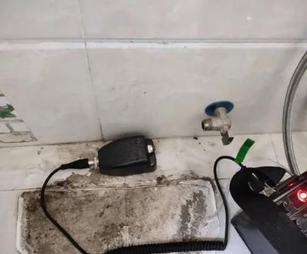 未央屋顶漏水维修公司分享下卫生间漏水的危害及解决方法